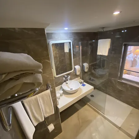 Отель Roseira 4*