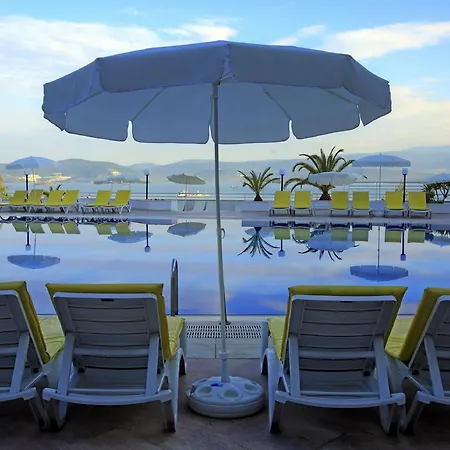 Отель Roseira Гюллюк