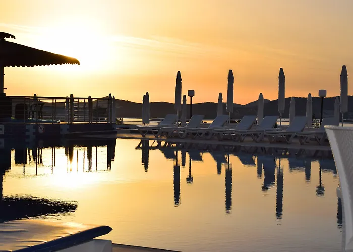 Hotel Roseira Gulluk